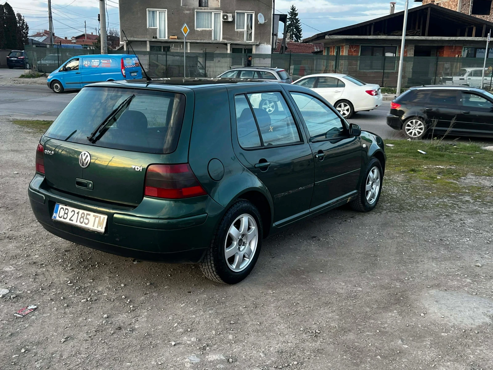VW Golf, снимка 3 - Автомобили и джипове - 54000241
