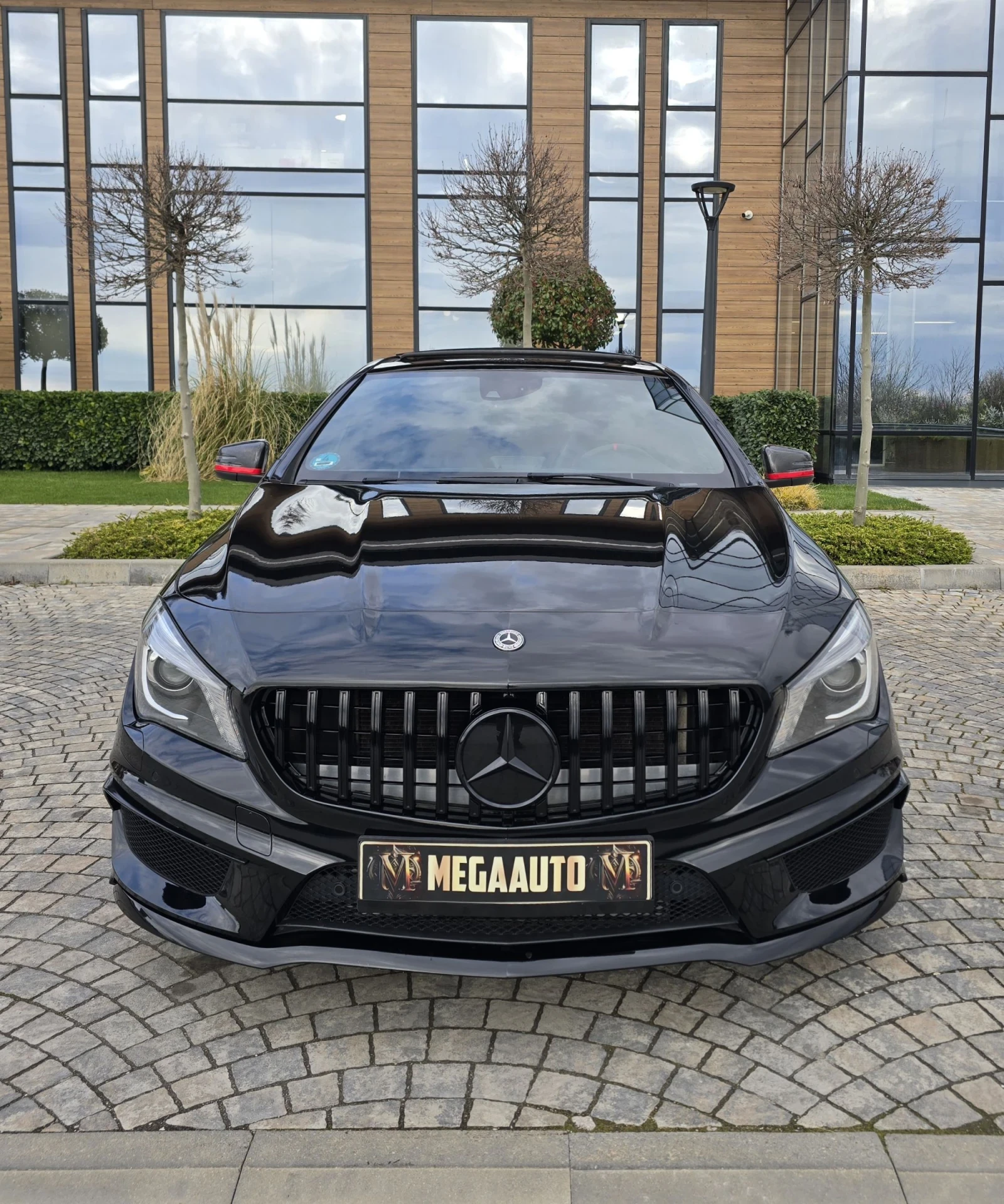 Mercedes-Benz CLA 220 Cdi AMG pack. Панорама.Harman/Kardon, снимка 2 - Автомобили и джипове - 54059592