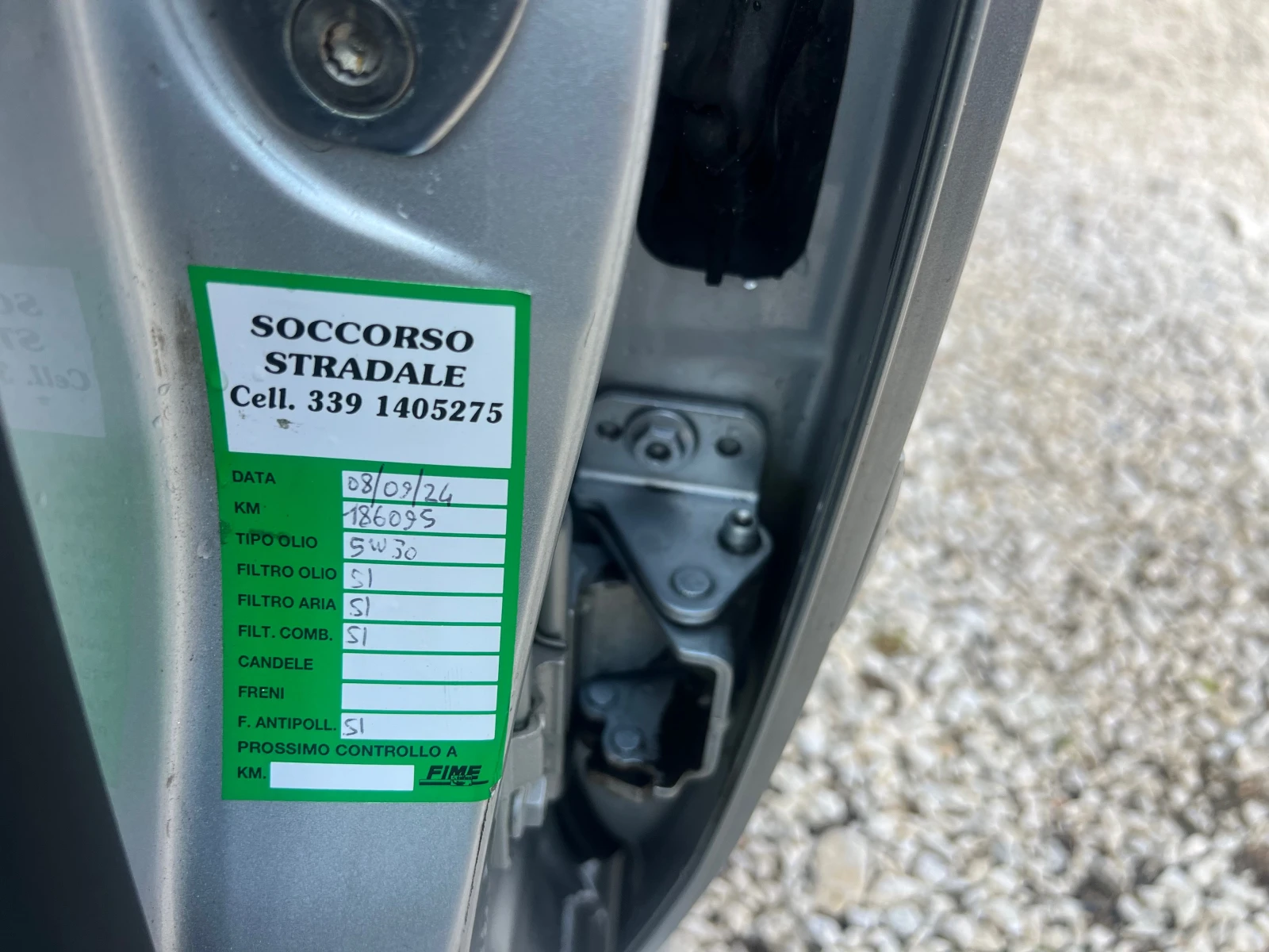 VW Touran 2, 0tdi Highline Автоматик, снимка 13 - Автомобили и джипове - 54147615