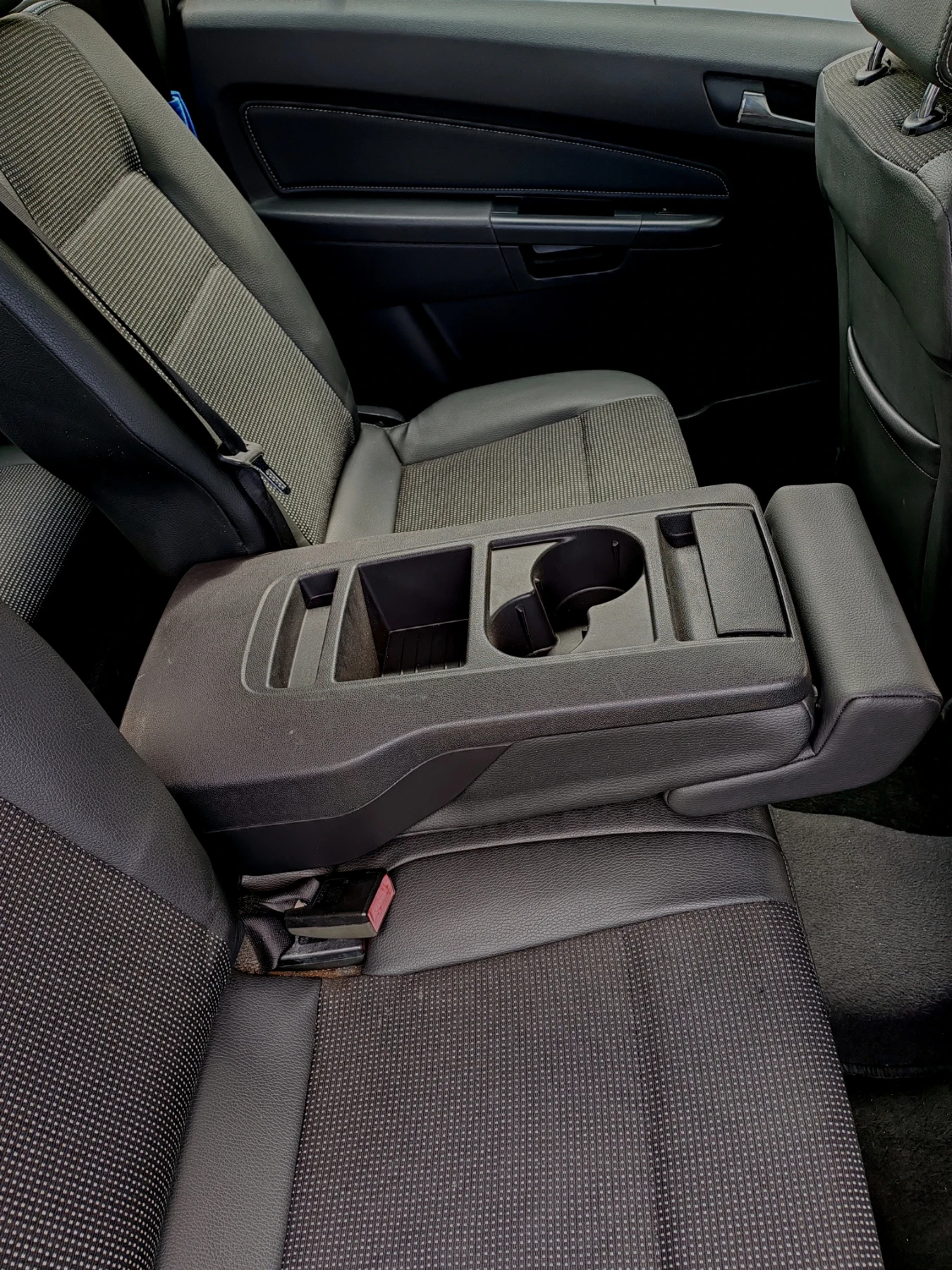 Opel Zafira, снимка 11 - Автомобили и джипове - 54297032