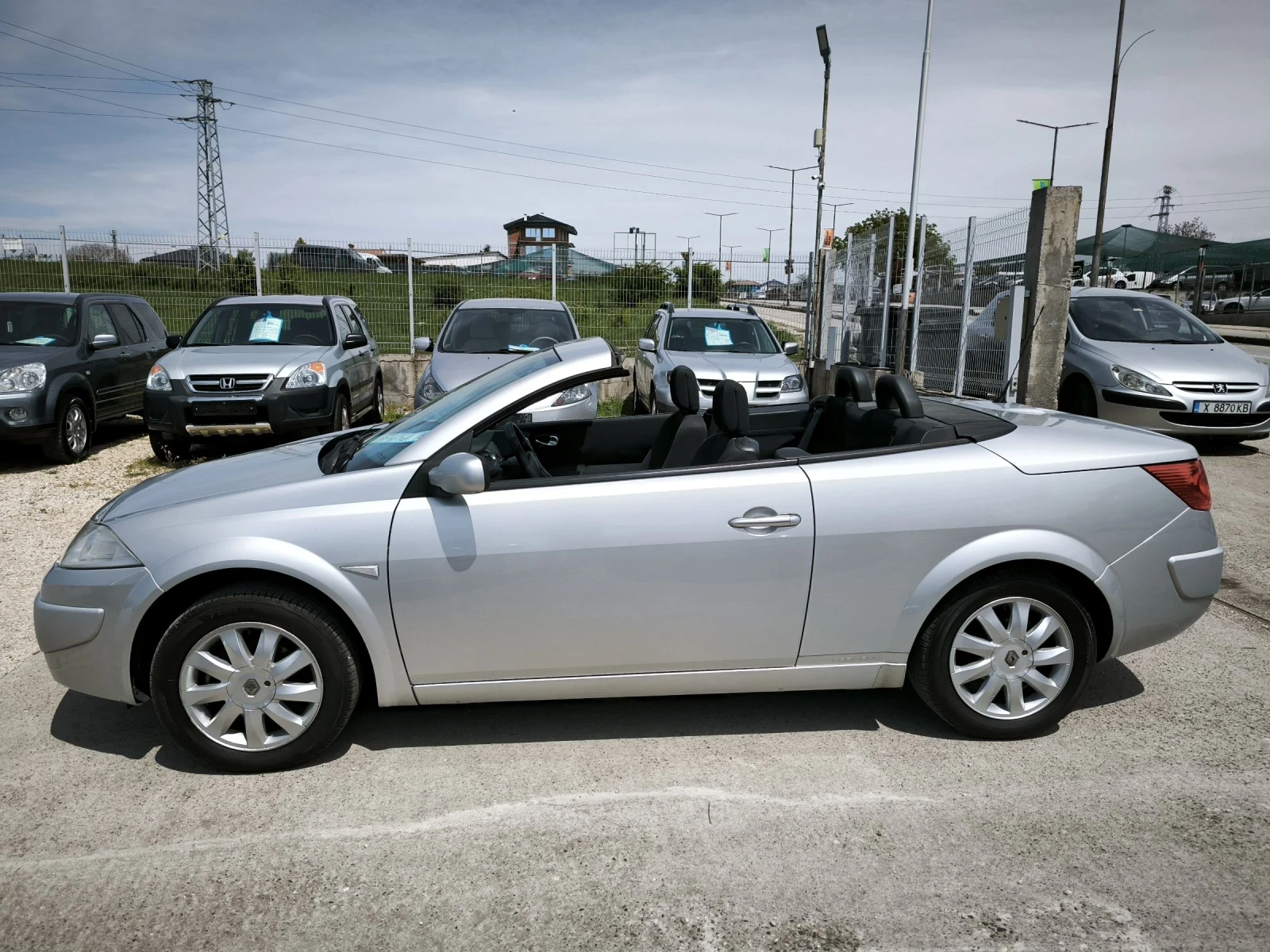 Renault Megane 1.6i | Mobile.bg � ����������� 12
