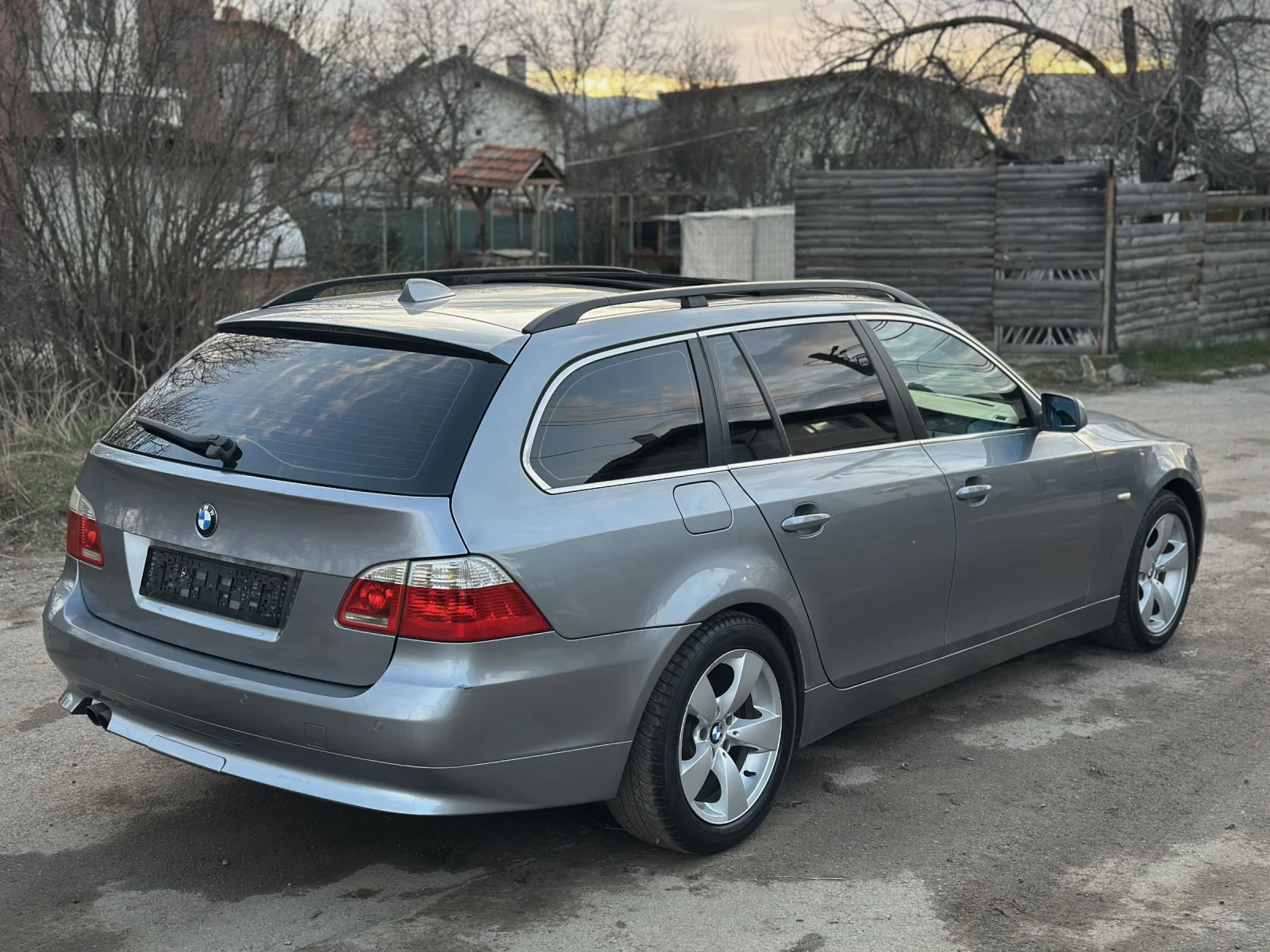 BMW 530 D/231hp Панорама-Подгрев, снимка 4 - Автомобили и джипове - 54527352