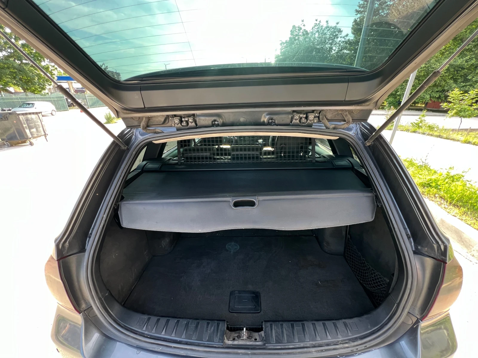 BMW 330, снимка 11 - Автомобили и джипове - 54671853