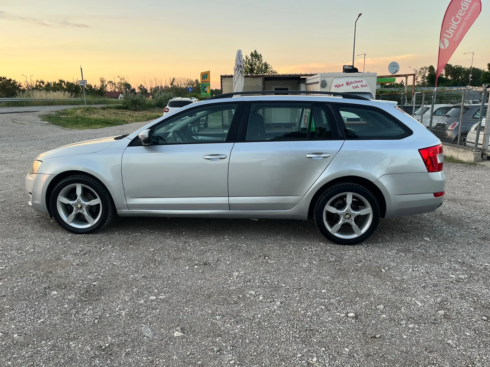 Skoda Octavia 1.6TDI-DSG-FEIS, снимка 12 - Автомобили и джипове - 54695019