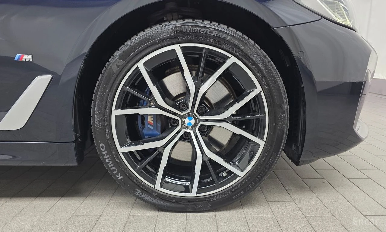 BMW 530E M* SPORT* HARMON* KARDON* ХЕДЪП* КАМЕРА* КЕЙЛЕС* , снимка 5 - Автомобили и джипове - 54823369