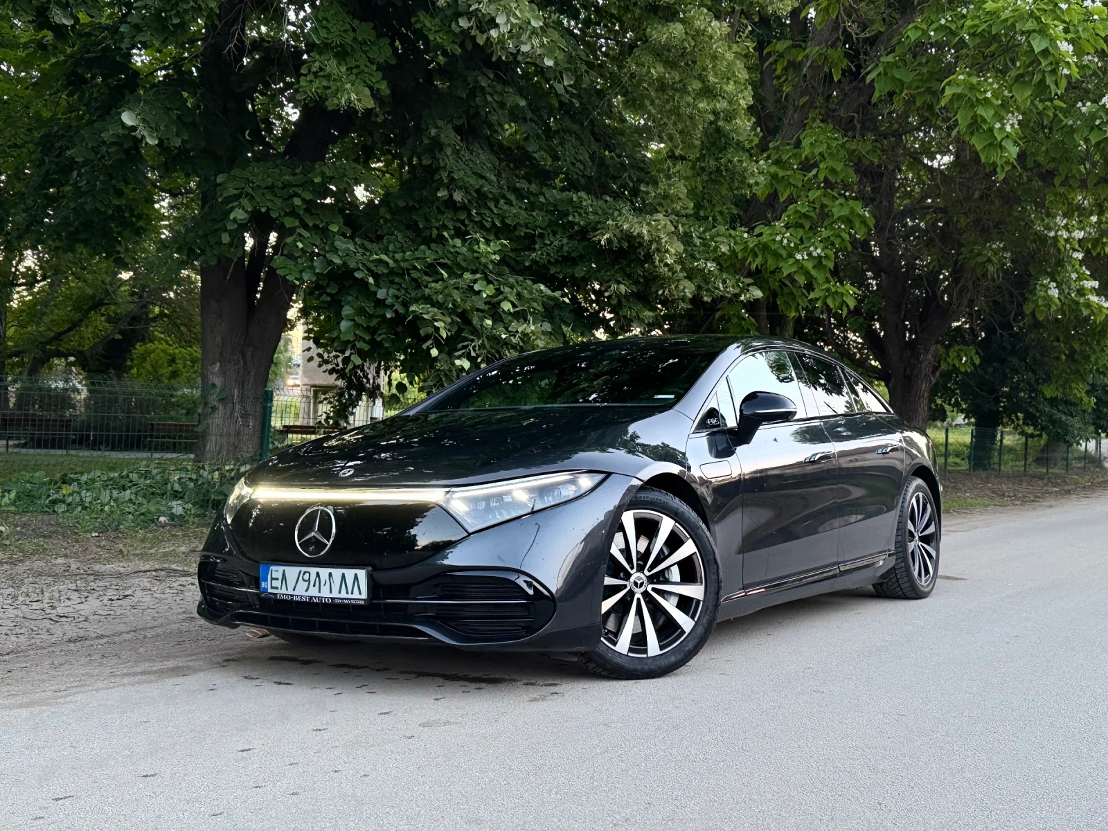 Mercedes-Benz EQS 450+ * DIST* BUR* 360* DIGITAL LIGHT , снимка 2 - Автомобили и джипове - 54833231