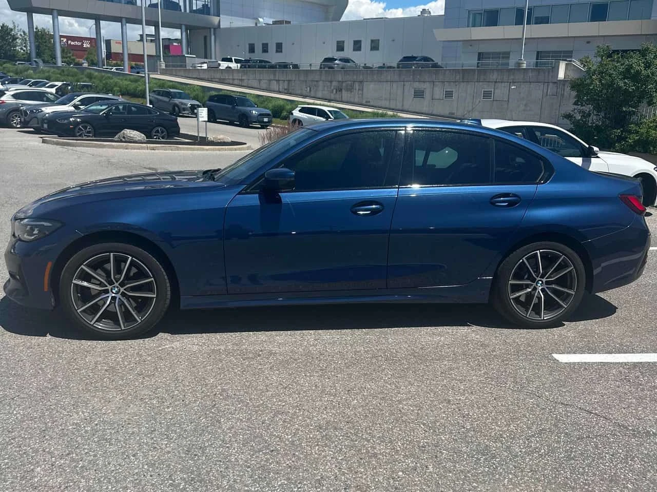 BMW 330 330i xDrive/CARFAX/OT ПРЕДСТАВИТЕЛСТВО/КЛИП, снимка 2 - Автомобили и джипове - 55073440