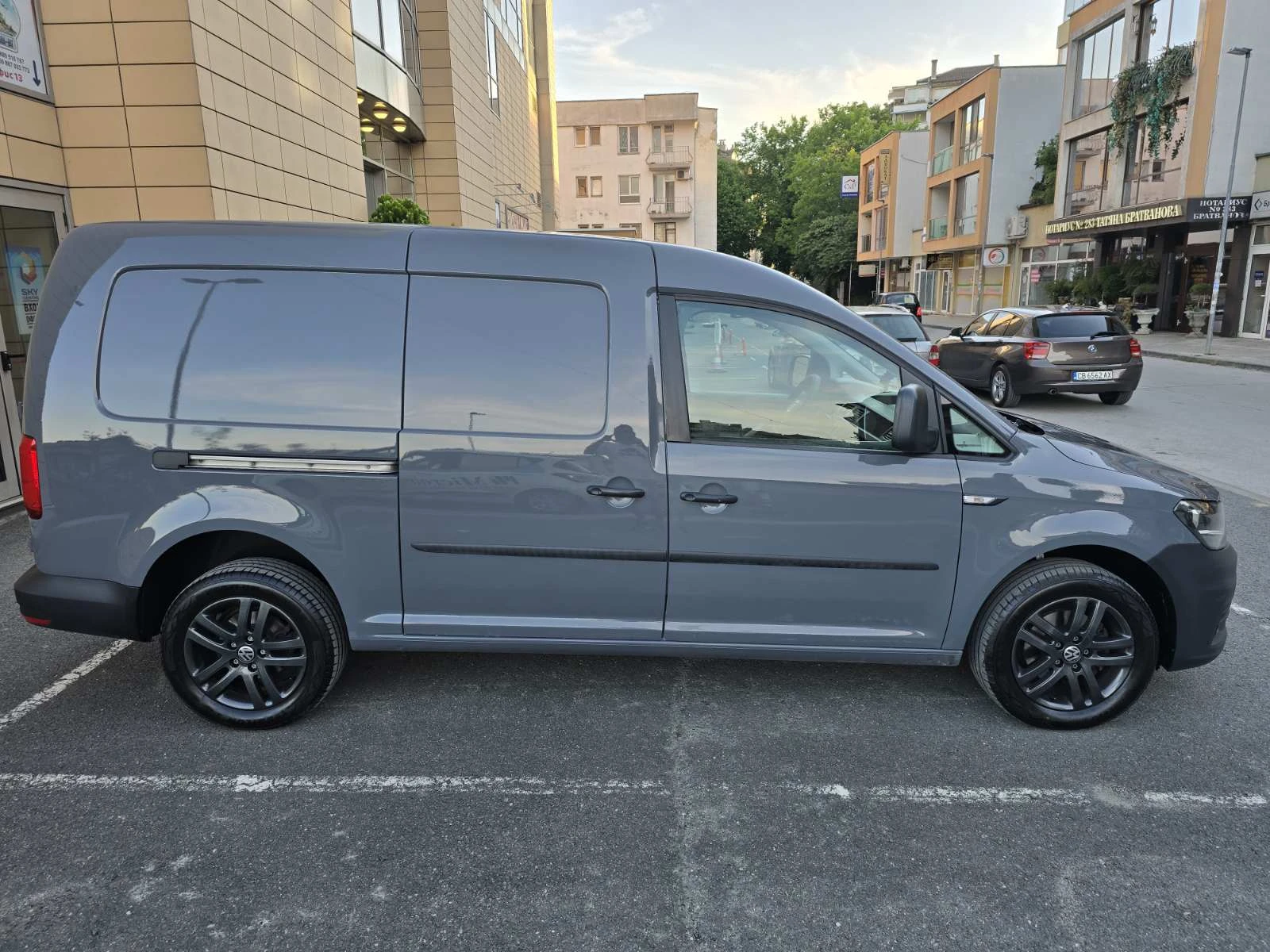 VW Caddy 2.0TDI 4Motion, снимка 4 - Автомобили и джипове - 55124369