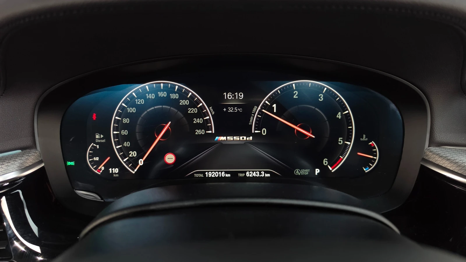 BMW 550 M Sport* HeadUP* Navi* Camera, снимка 12 - Автомобили и джипове - 55244925