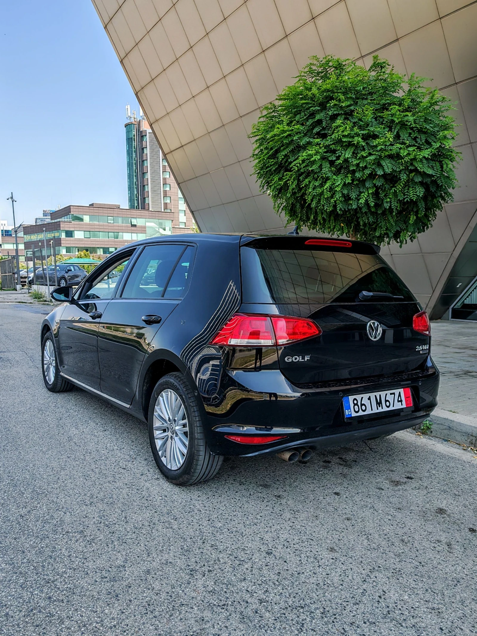 VW Golf 2.0TDI 150ps  4-MOTION 4X4  DISTRONIC  УНИКАТ, снимка 5 - Автомобили и джипове - 55331445