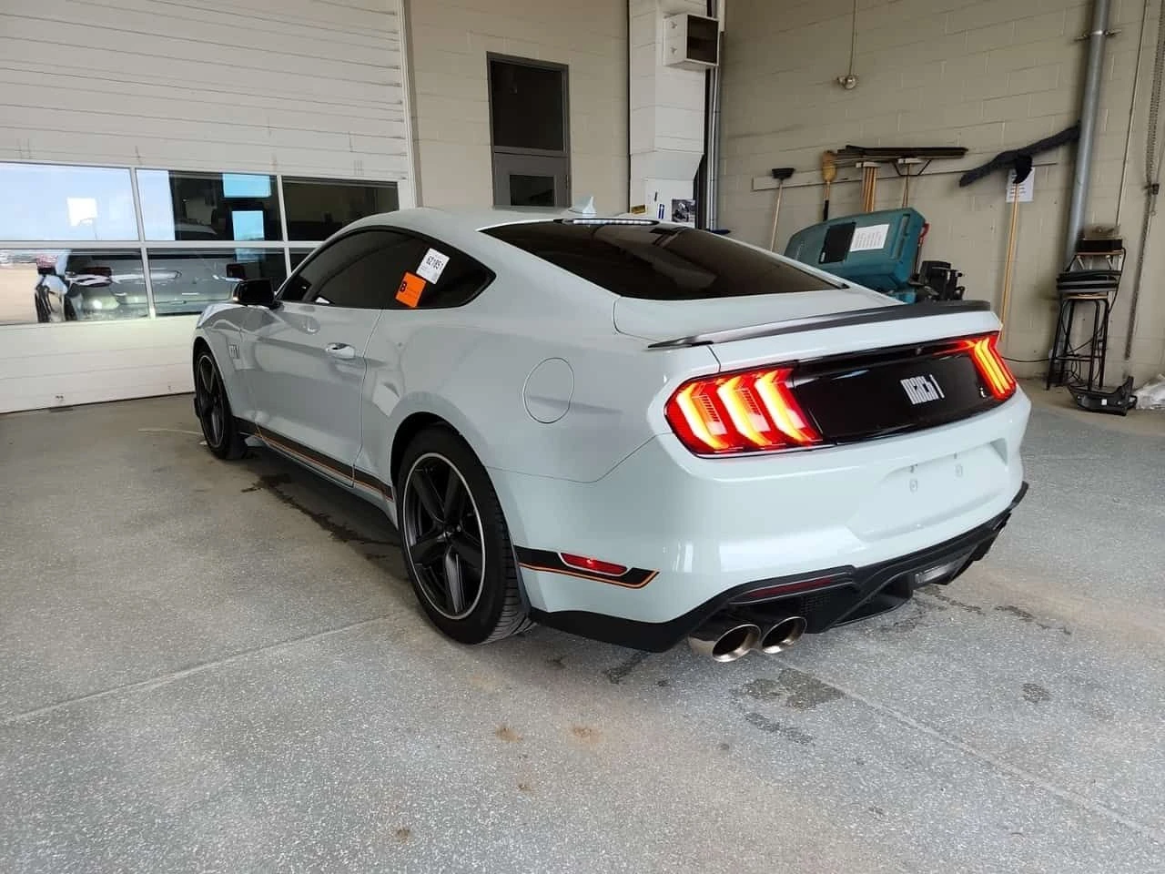 Ford Mustang MACH 1 * CARFAX * БЕЗ ПЪРВОНАЧАЛНА ВНОСКА, снимка 4 - Автомобили и джипове - 55405159