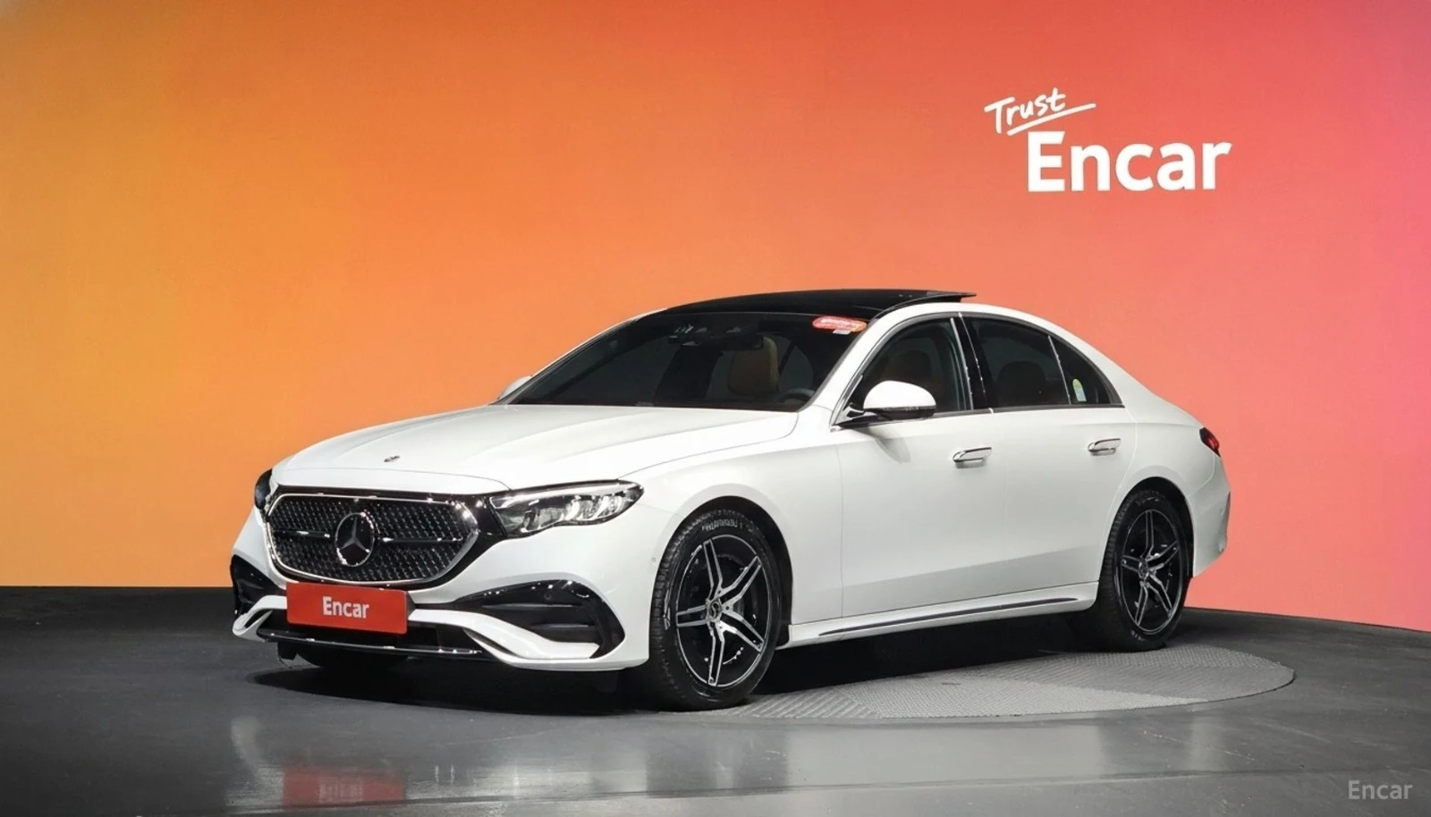 Mercedes-Benz E 200 AMG* ПОДГРЕВ* ОБДУХВАНЕ* ПАНО* 360* HEAD-UP* 