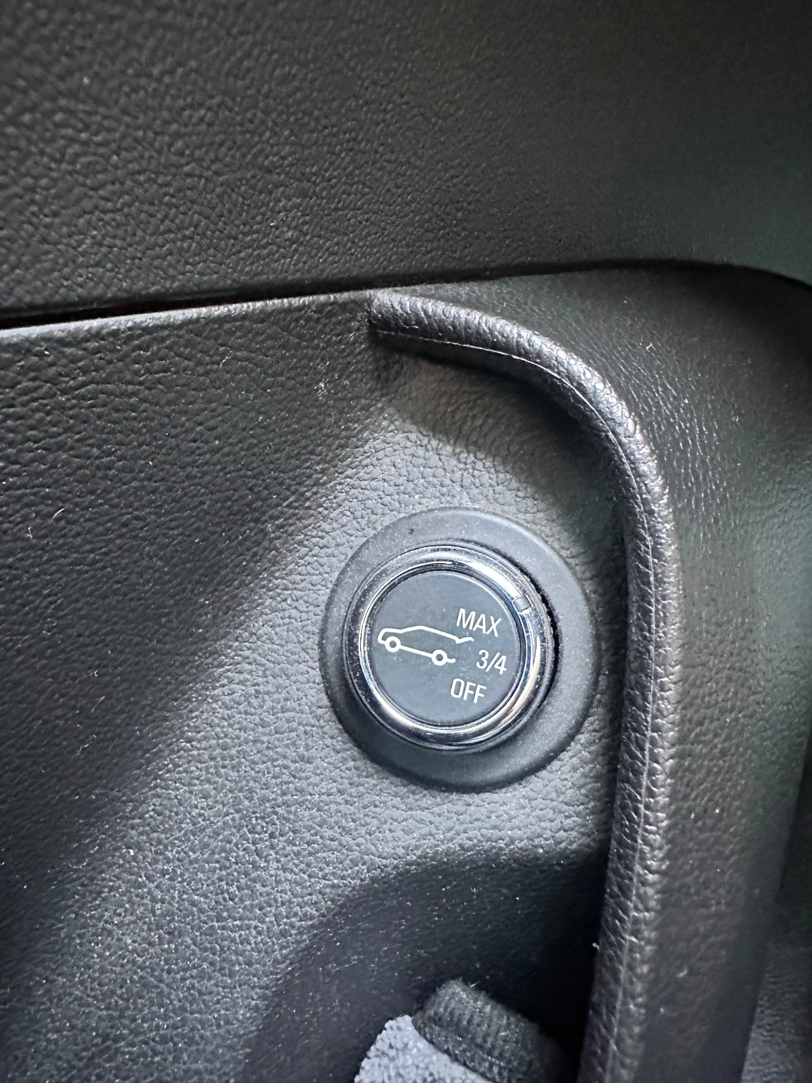 Opel Insignia 2.0 CDTI, снимка 7 - Автомобили и джипове - 55513029