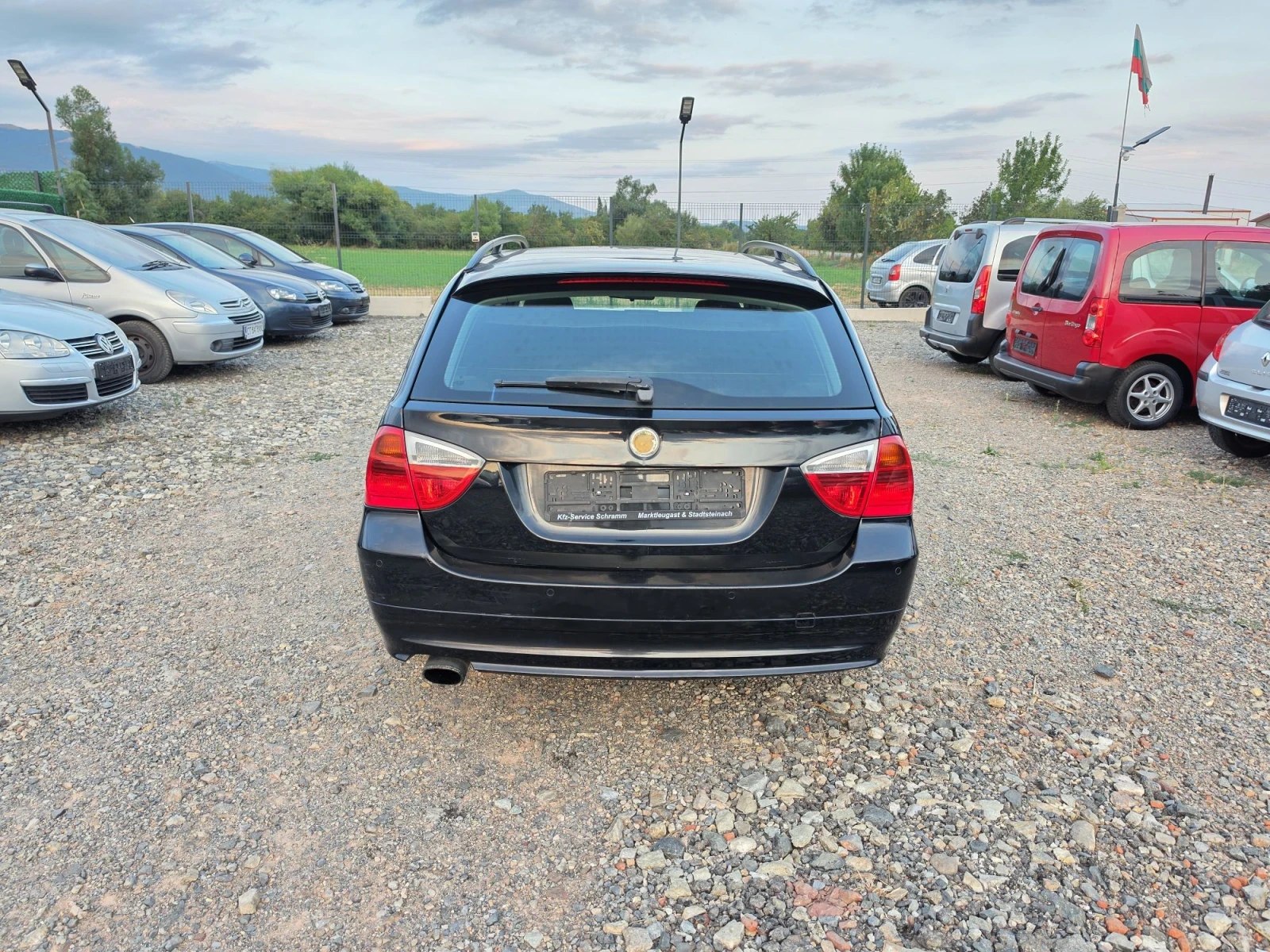 BMW 318, снимка 6 - Автомобили и джипове - 55659827