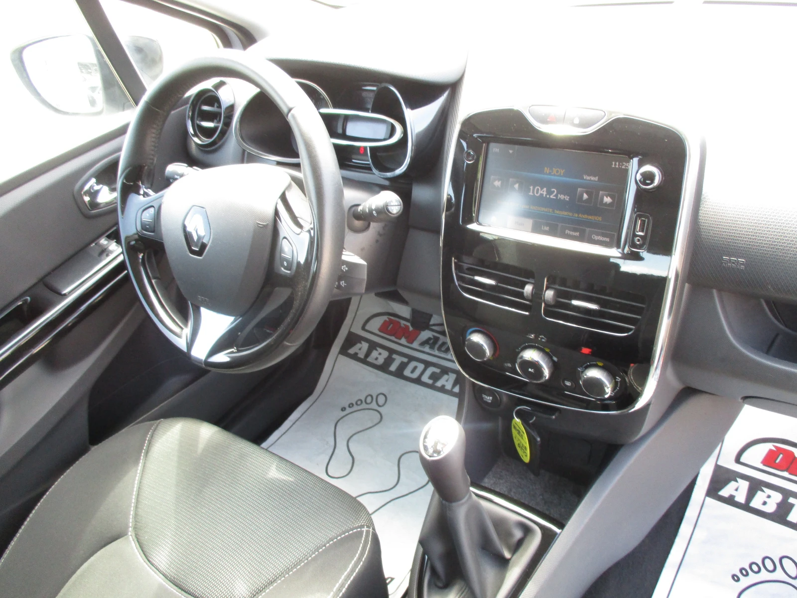 Renault Clio 1.5/ДИЗЕЛ/75кс./X-BASS/КАТО НОВА/, снимка 14 - Автомобили и джипове - 55799622