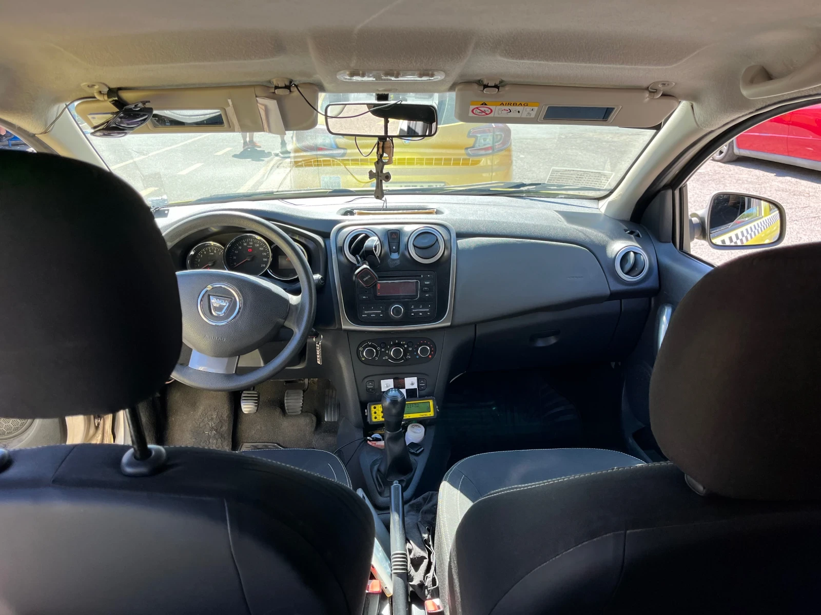 Dacia Logan 1.2 MCV GAZ, снимка 8 - Автомобили и джипове - 56002974