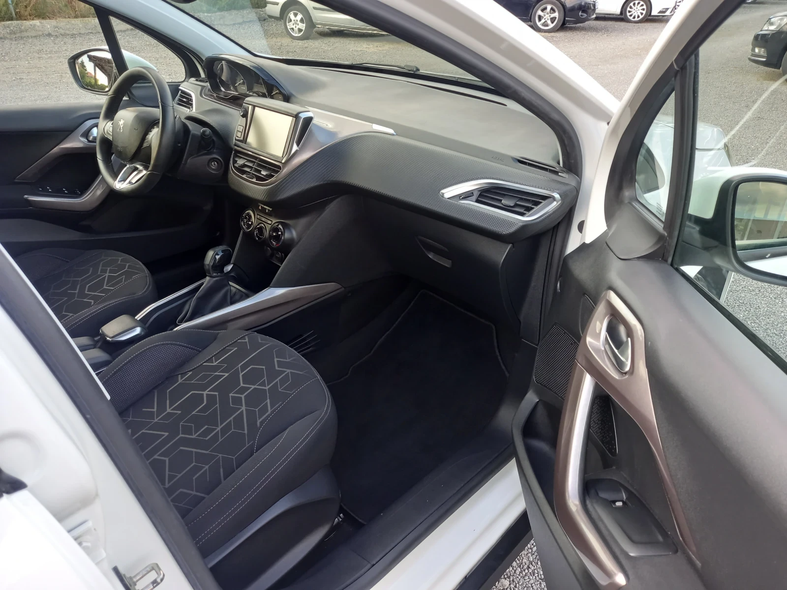 Peugeot 2008 1.6i   60000��. | Mobile.bg � ����������� 9