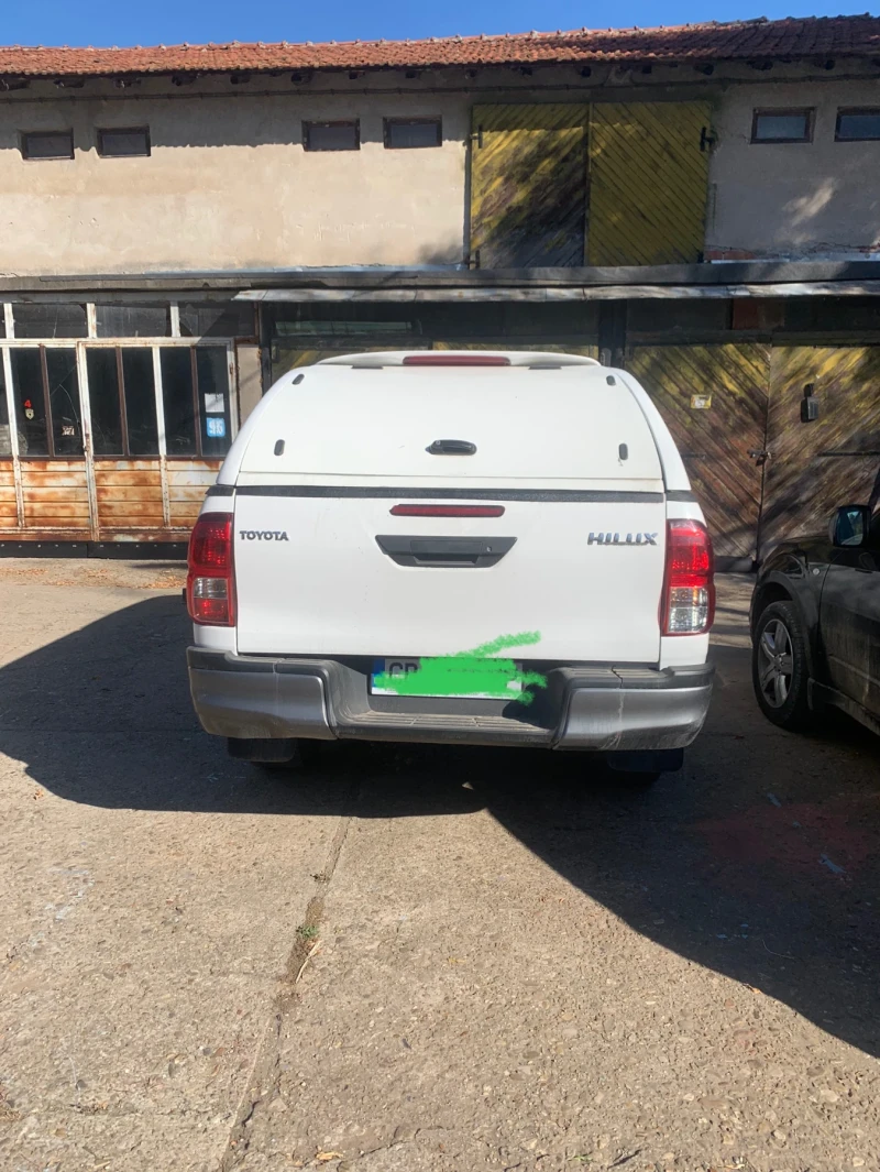 Toyota Hilux, снимка 4 - Автомобили и джипове - 47711267