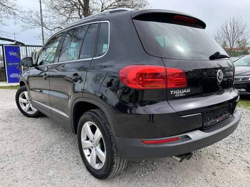 VW Tiguan 2.0TDI XENON, снимка 3 - Автомобили и джипове - 49939728