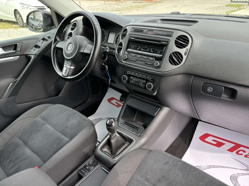 VW Tiguan 2.0TDI XENON, снимка 14 - Автомобили и джипове - 49939728