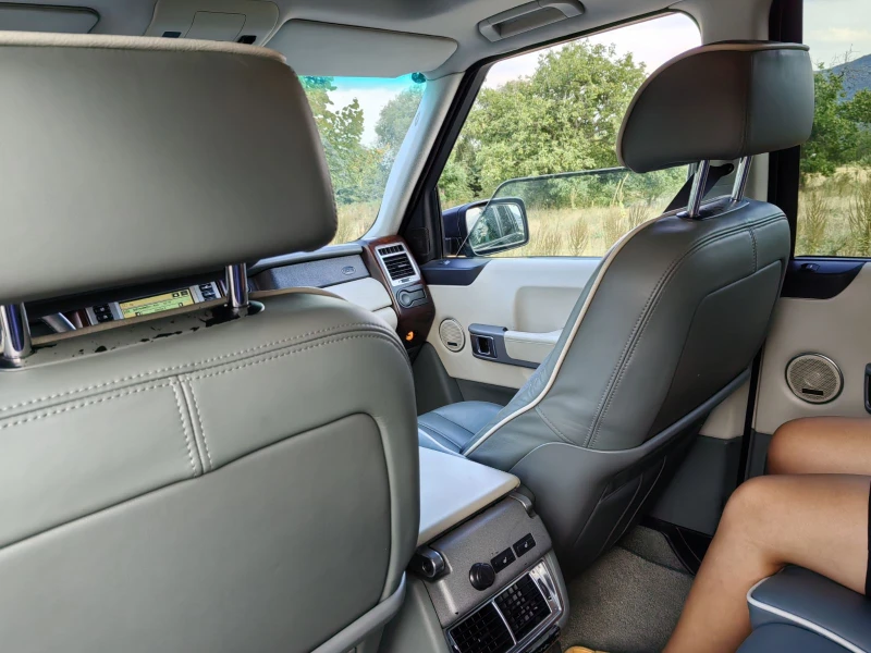 Land Rover Range rover 4.4 i V8, снимка 12 - Автомобили и джипове - 52520371