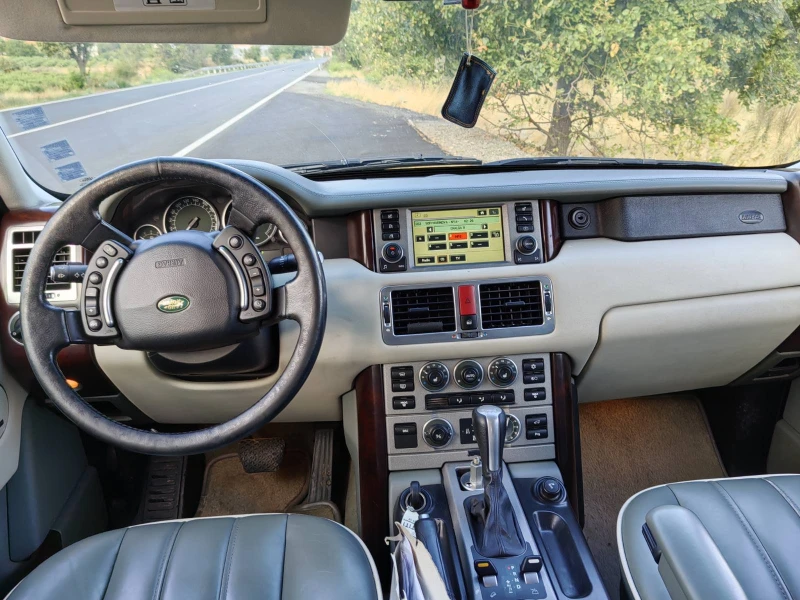 Land Rover Range rover 4.4 i V8, снимка 11 - Автомобили и джипове - 52520371