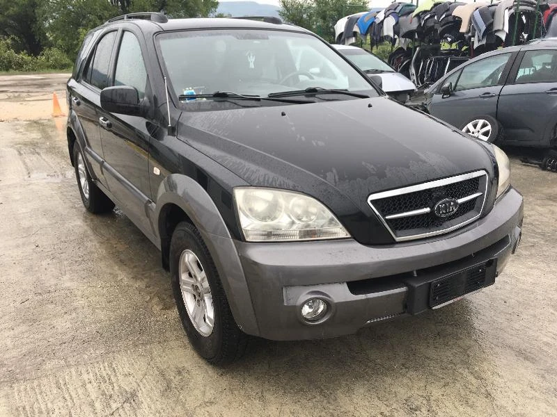 Kia Sorento 2.5 CRDI 3бр., снимка 2 - Автомобили и джипове - 25443994