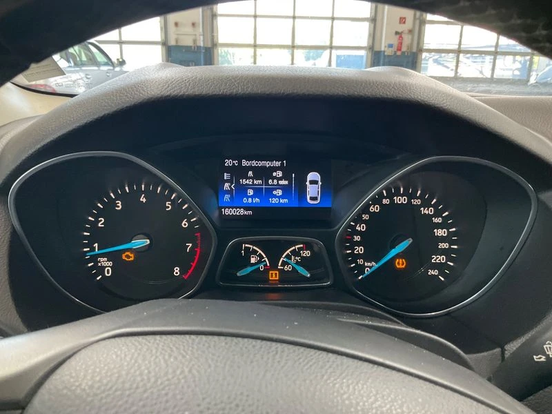 Ford Focus Focus 1.0 EcoBoost Business, снимка 4 - Автомобили и джипове - 55383107