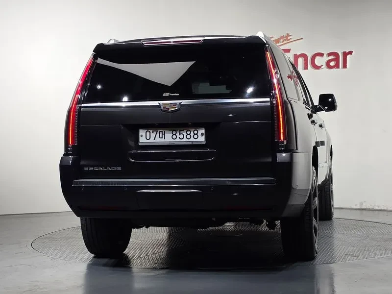 Cadillac Escalade 6.2, снимка 3 - Автомобили и джипове - 55704603