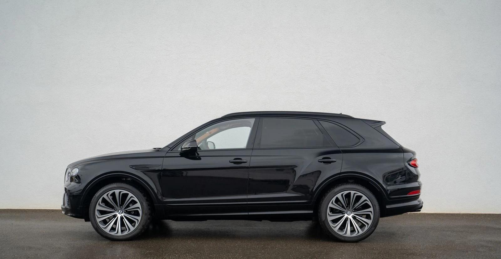 Bentley Bentayga S V8 = Blackline Specifications= Гаранция - изображение 4