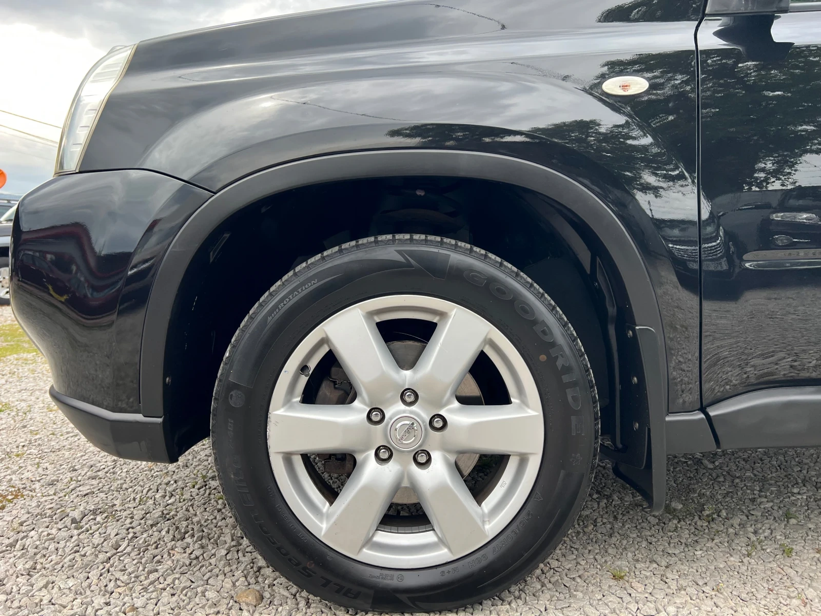 Nissan X-trail 2.5i* 4x4* ШВЕЙЦАРИЯ* КОЖА* НАВИГАЦИЯ* КАМЕРА*  - изображение 9