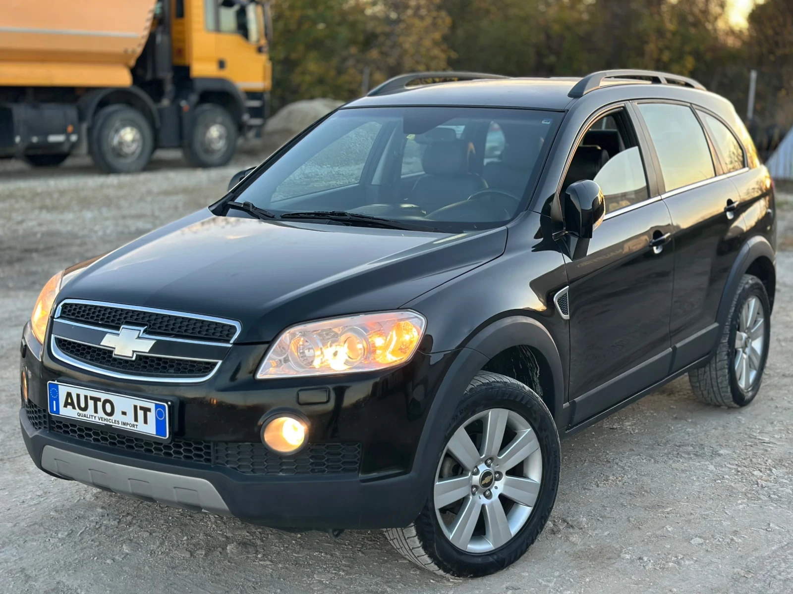 Chevrolet Captiva LT 7-МЕСТЕН / 2.0D 150HP / 4X4 / РЕАЛЕН ПРОБЕГ - изображение 3