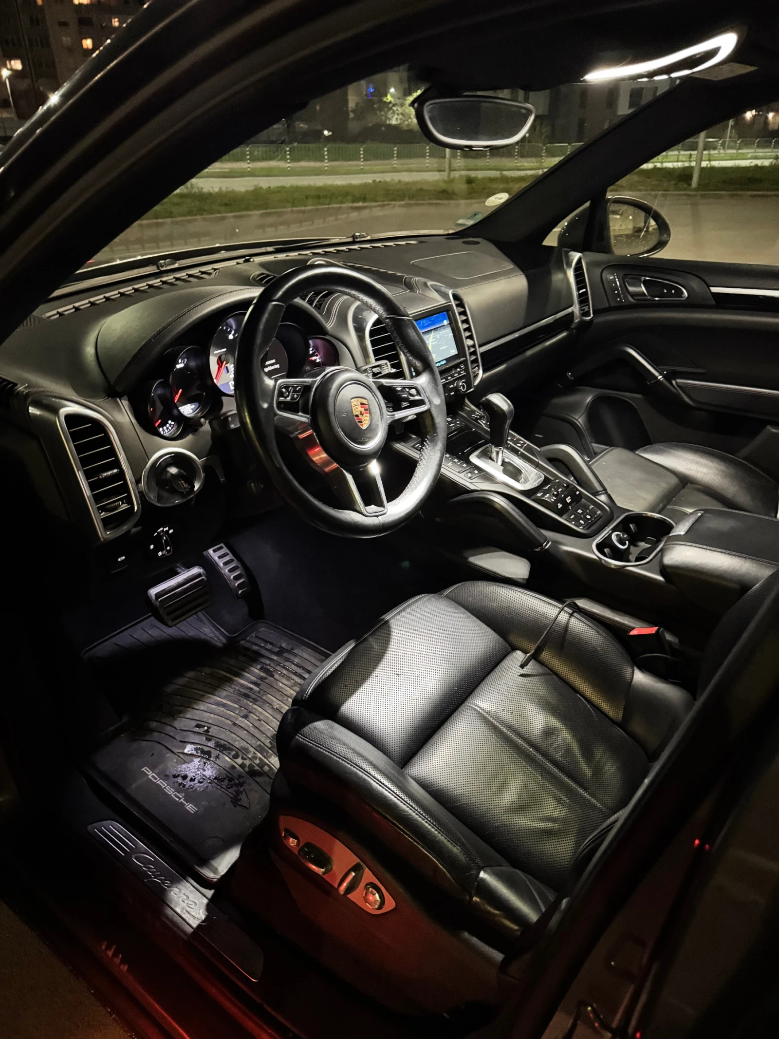 Porsche Cayenne 4.2 - изображение 7