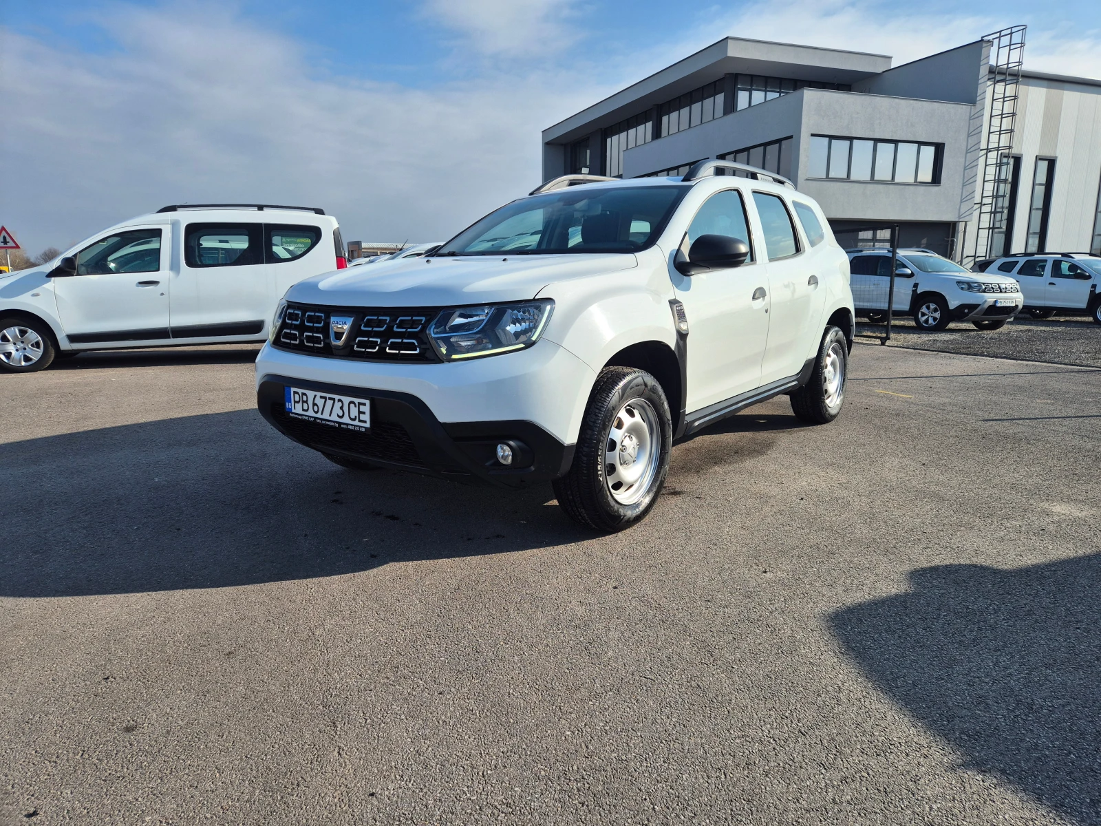 Dacia Duster N1 4x4 M/T1.5 DCI - изображение 2