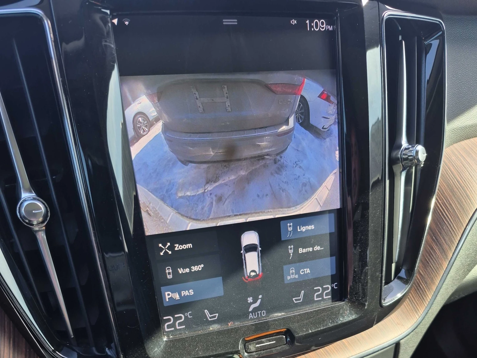 Volvo XC60 T8 Inscription Expression Plug-in Hybrid  - изображение 8