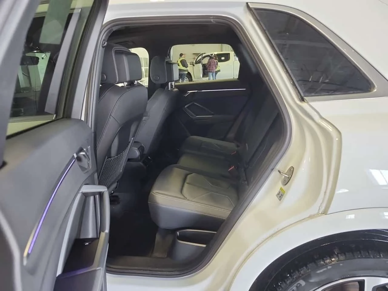 Audi Q3 * PROGRESSIV * CARFAX * �������� * ������ ����� | Mobile.bg � ����������� 11