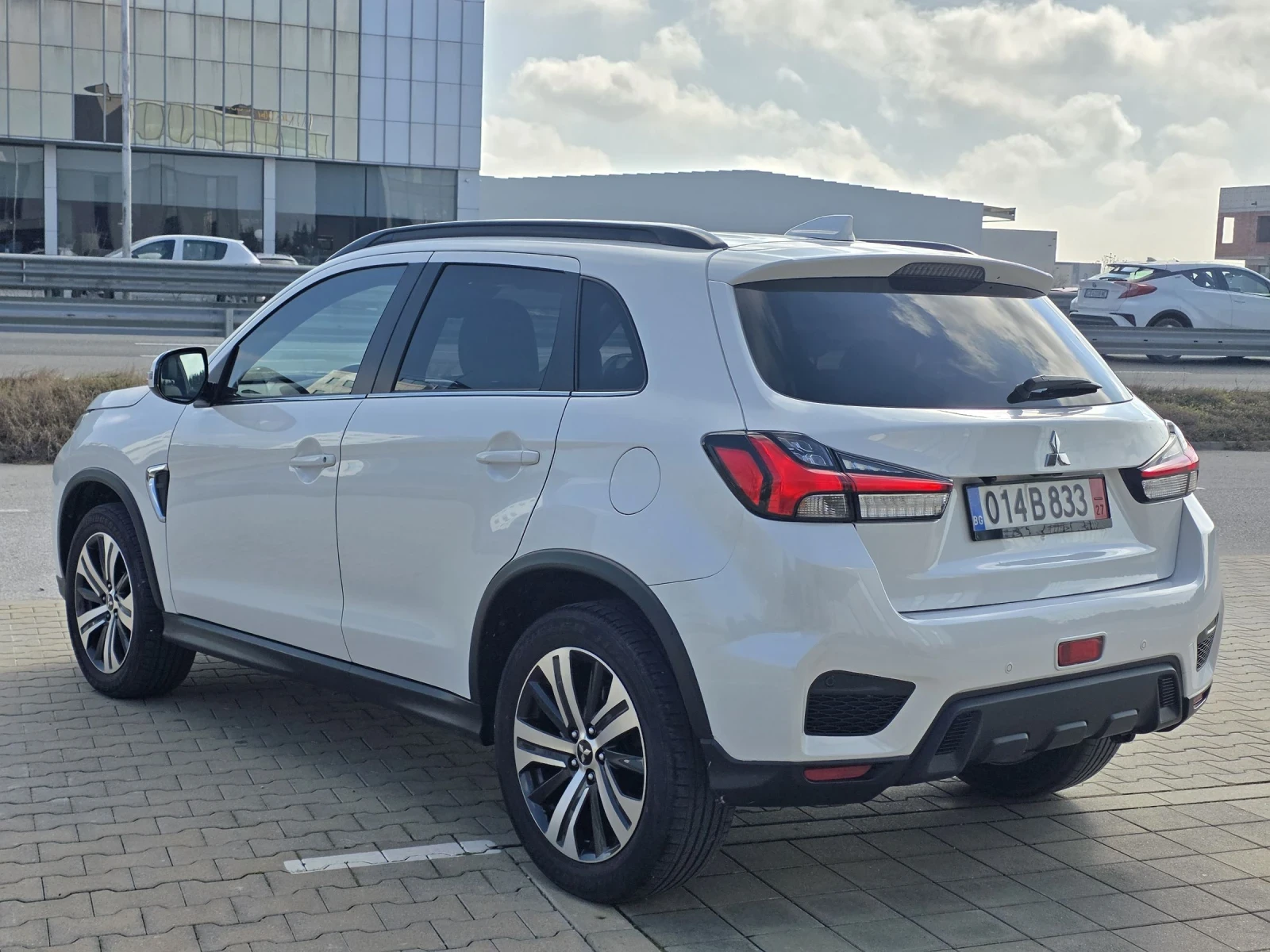 Mitsubishi ASX 2.0i 4x4 SWISS EDITION , снимка 3 - Автомобили и джипове - 54465418