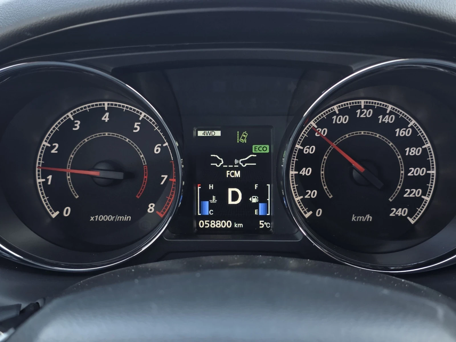 Mitsubishi ASX 2.0i 4x4 SWISS EDITION , снимка 13 - Автомобили и джипове - 54465418
