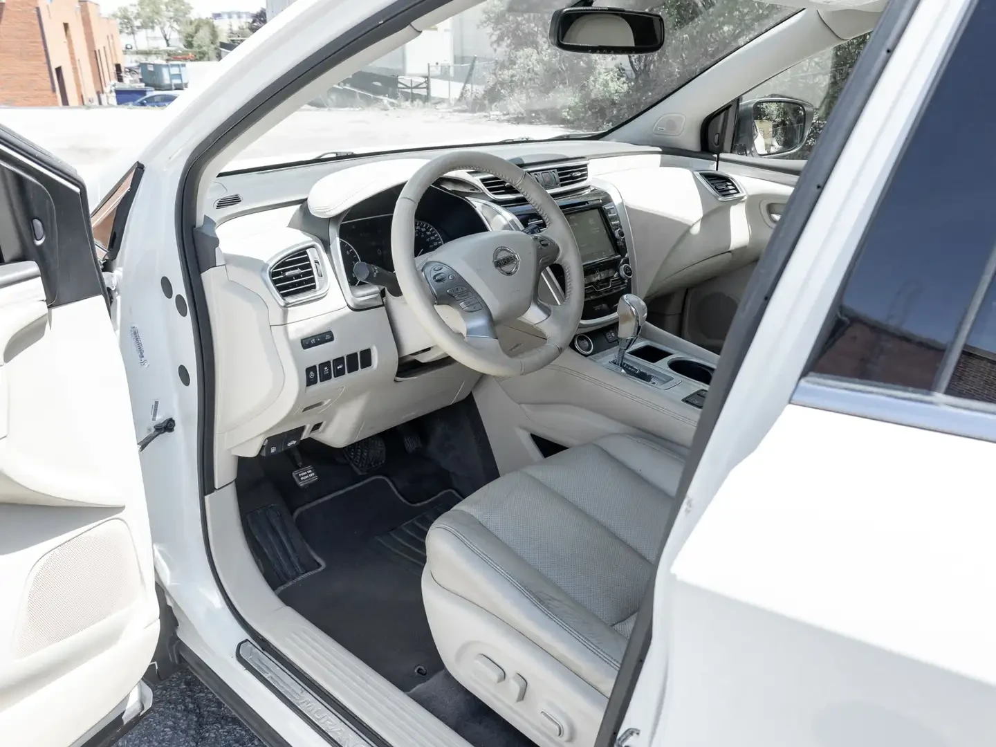 Nissan Murano SL AWD combines premium comfort, снимка 8 - Автомобили и джипове - 54881767