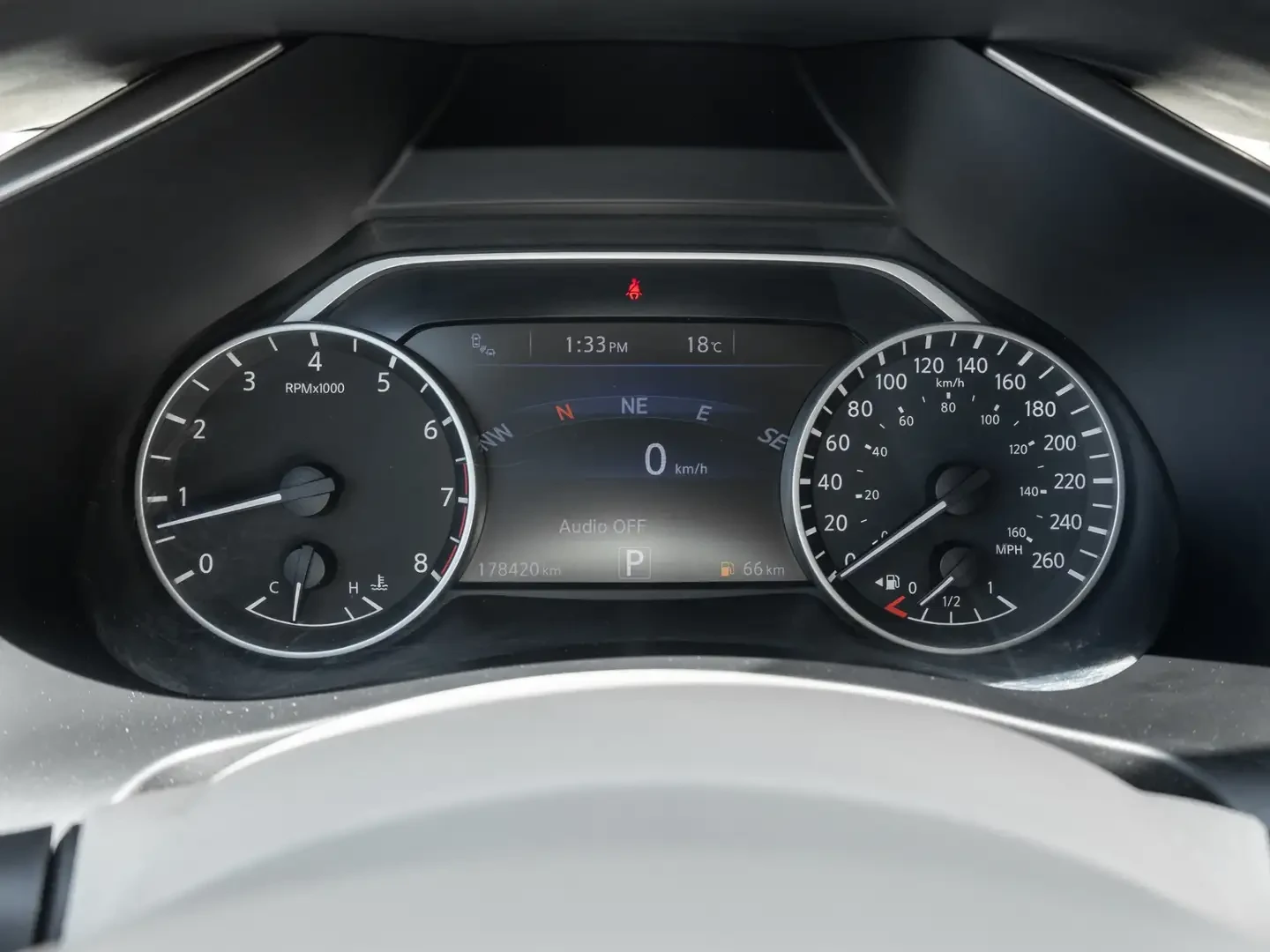 Nissan Murano SL AWD combines premium comfort, снимка 12 - Автомобили и джипове - 54881767