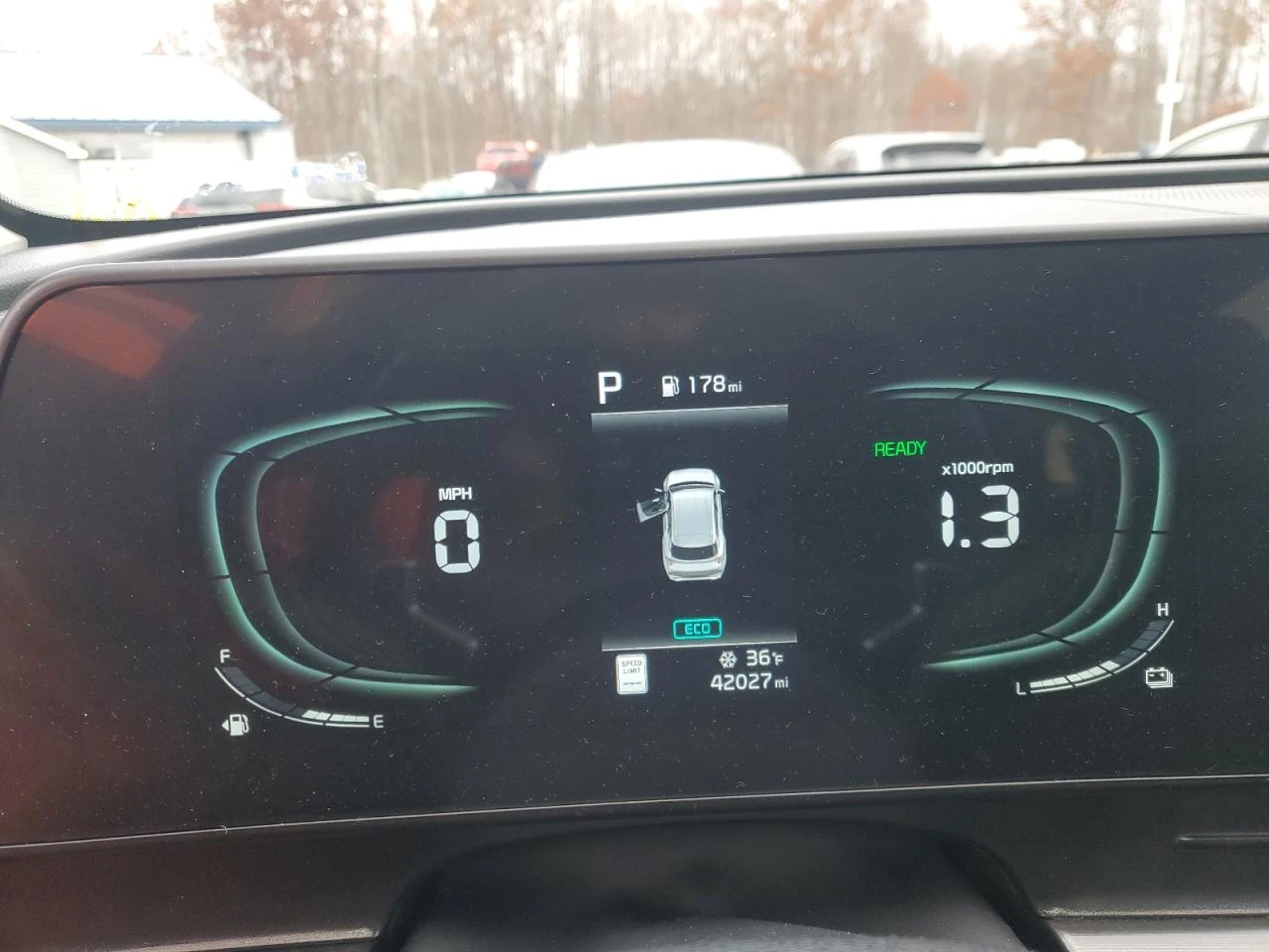 Kia Sportage 1.6l Ex, снимка 9 - Автомобили и джипове - 55074143