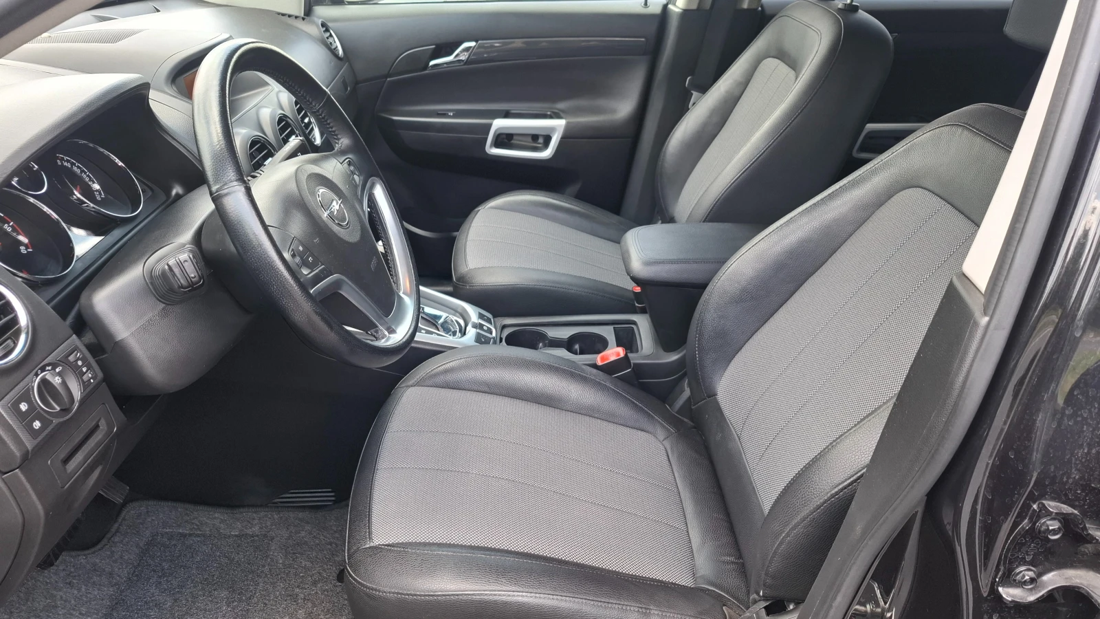 Opel Antara 2.2 CDTI 82хил км 4х4, снимка 9 - Автомобили и джипове - 55903452