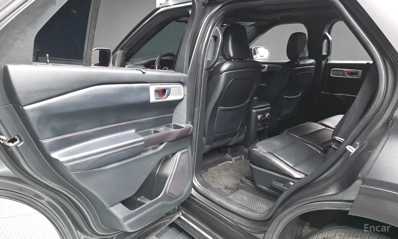 Ford Explorer 2.3 LIMITED AWD* 360 КАМЕРИ* ПАНОРАМА* КРАЙНА ЦЕНА, снимка 10 - Автомобили и джипове - 56496531