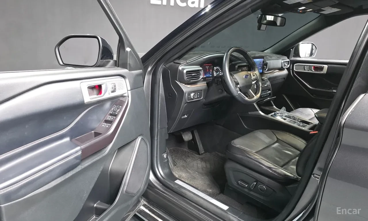 Ford Explorer 2.3 LIMITED AWD* 360 КАМЕРИ* ПАНОРАМА* КРАЙНА ЦЕНА, снимка 5 - Автомобили и джипове - 56496531