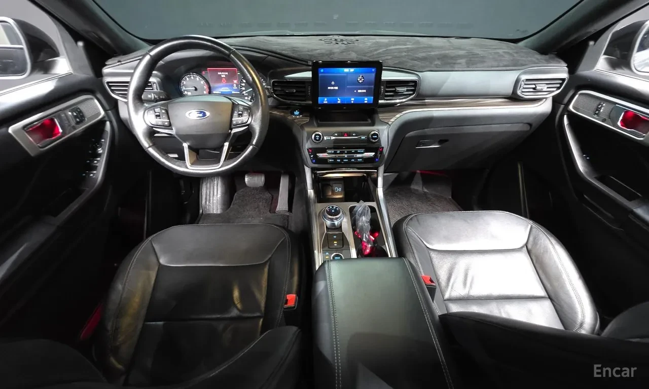 Ford Explorer 2.3 LIMITED AWD* 360 КАМЕРИ* ПАНОРАМА* КРАЙНА ЦЕНА, снимка 6 - Автомобили и джипове - 56496531