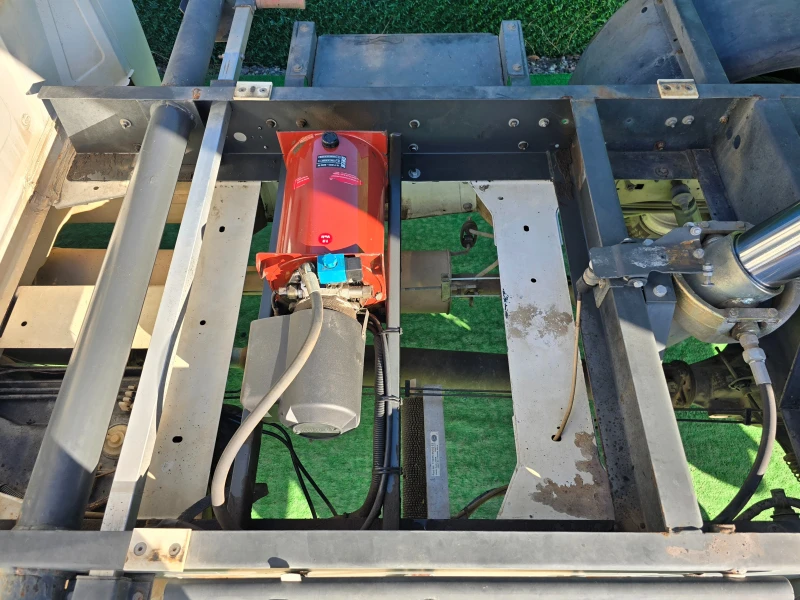 Ford Transit 2.4TD* 125кс* САМОСВАЛ.КЛИМАТИК, снимка 9 - Бусове и автобуси - 52192120