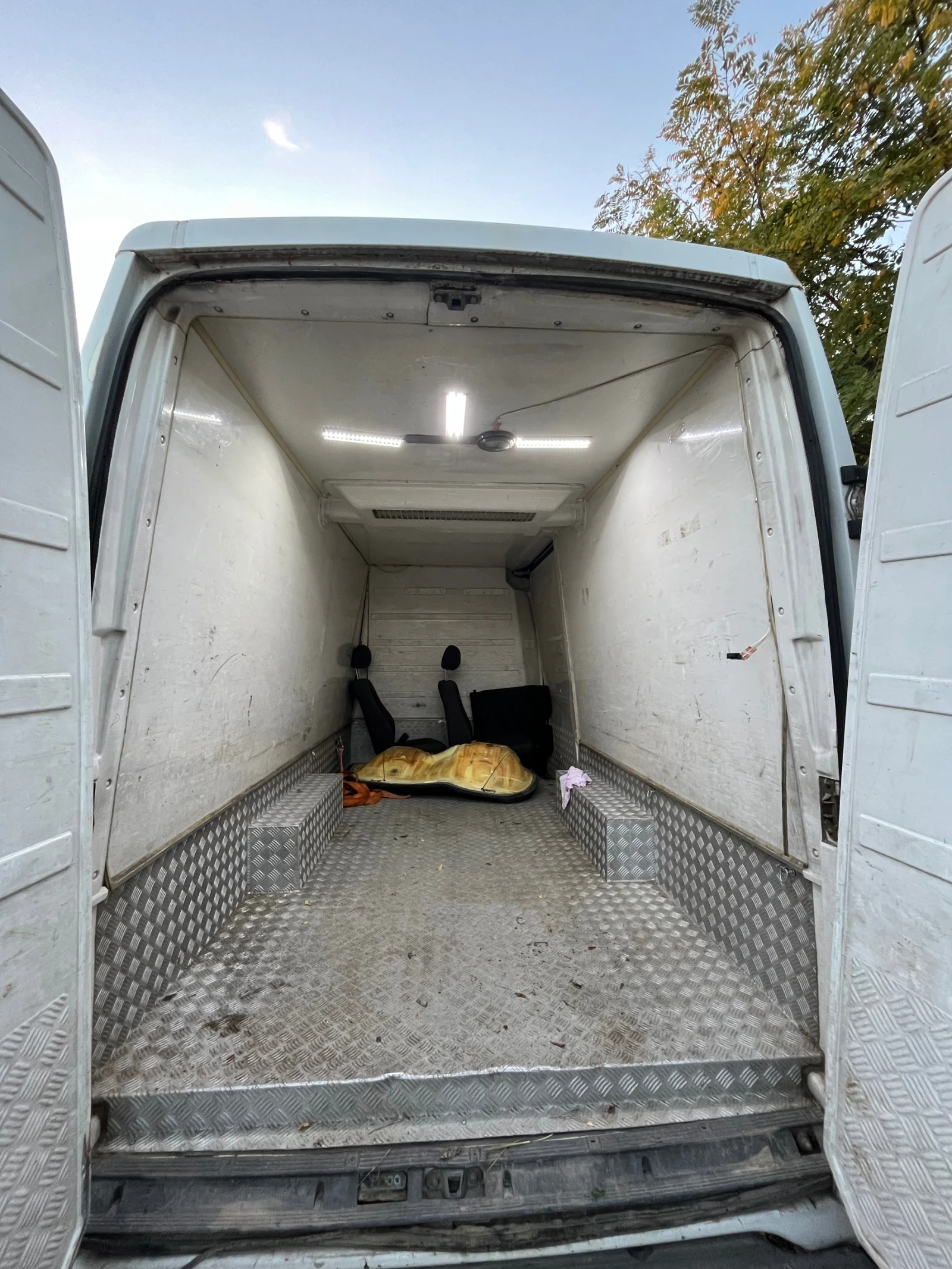 Iveco 35s13 Хладилен 220v - изображение 4