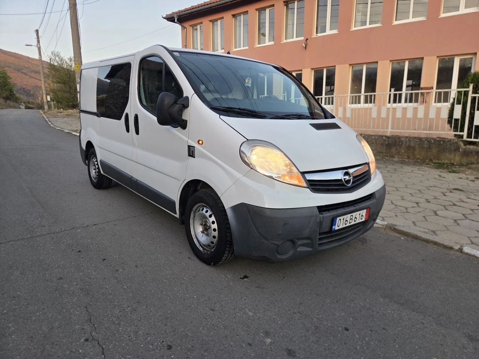 Opel Vivaro 2.0TDI 116 КС. КЛИМА 