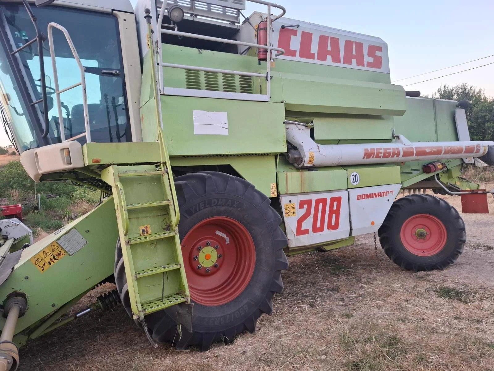 Комбайн Claas MEGA 208 DOMINATOR - 2 БРОЯ - изображение 2