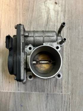 HITACHI SERA 526-01 Дроселова клапа NISSAN QASHQAI 1.6 16V SERA526-01, снимка 3 - Части - 51945151